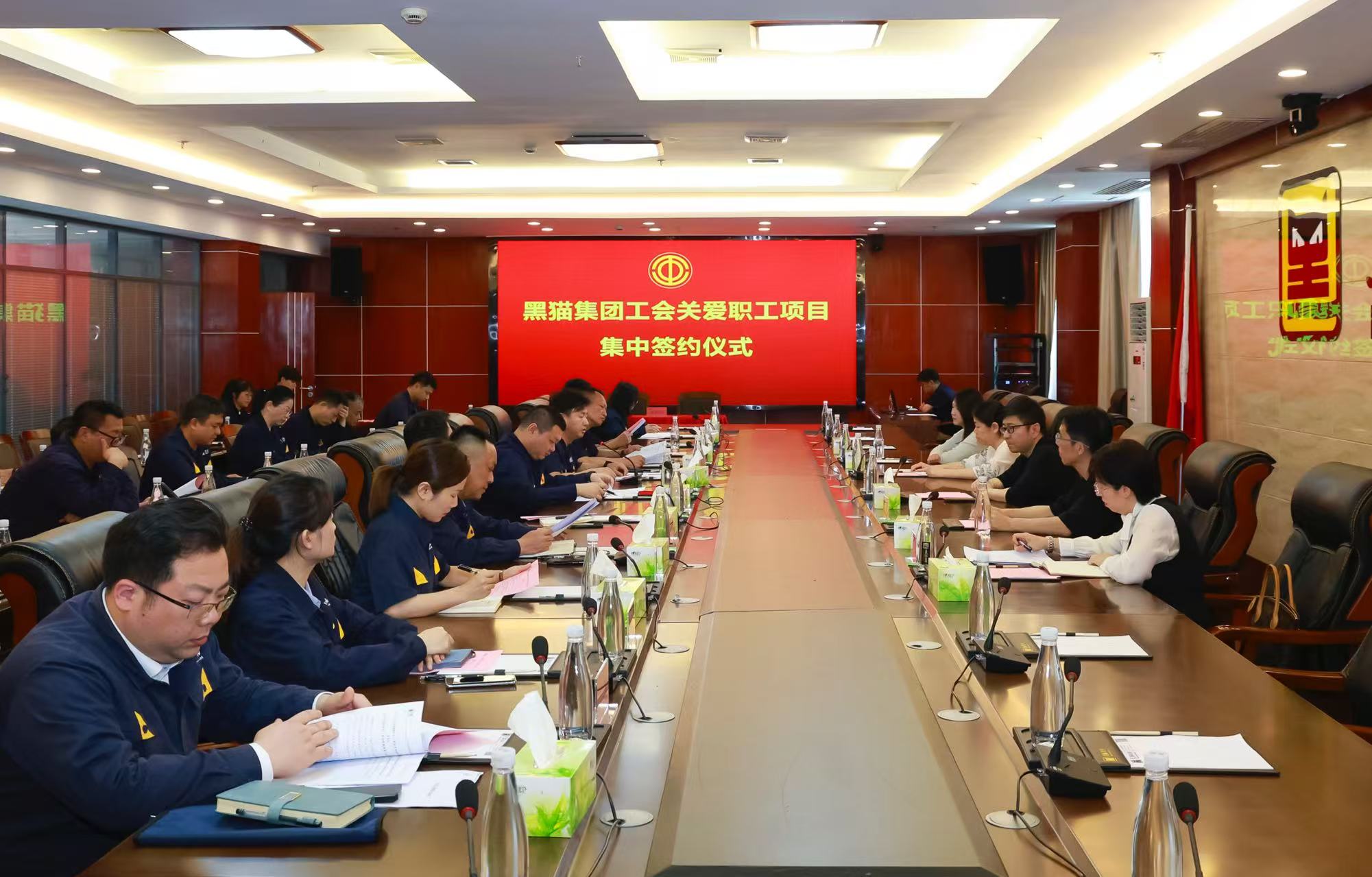 簽約儀式現(xiàn)場(chǎng).jpg 簽約儀式現(xiàn)場(chǎng).jpg