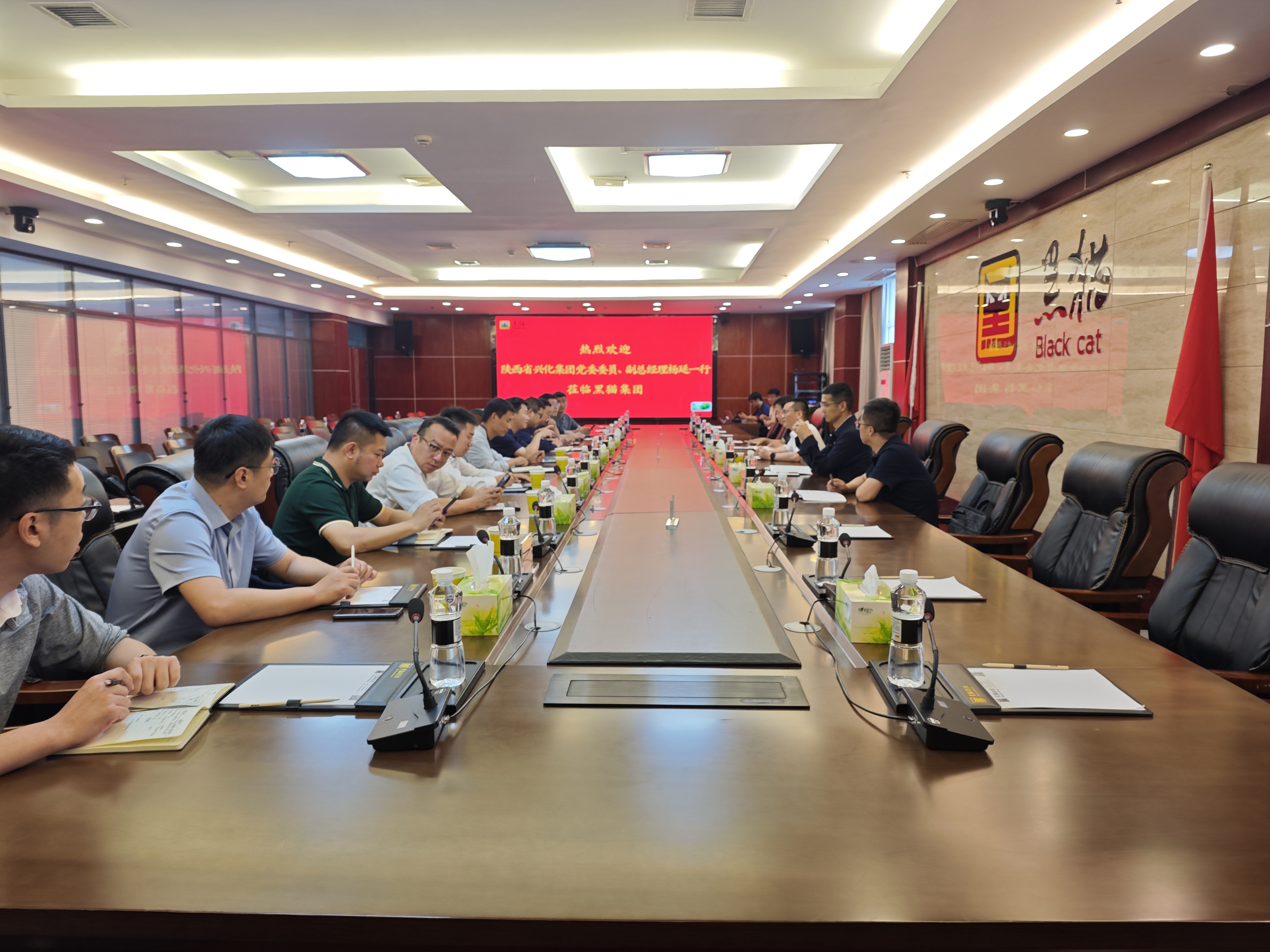 座談會現場.jpg 座談會現場.jpg