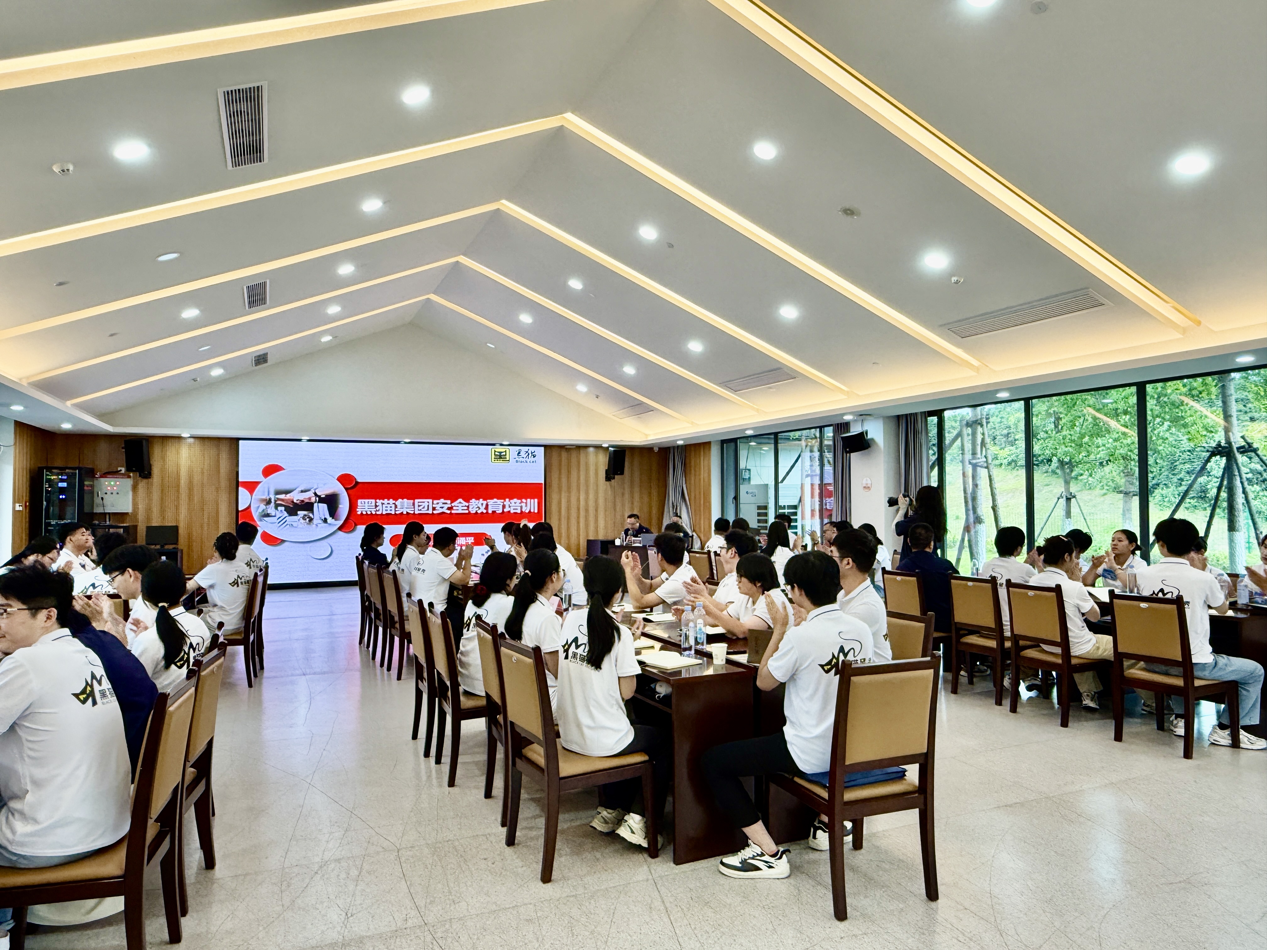 理論培訓04.jpg 理論培訓04.jpg